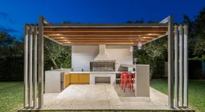 Gala's Elegant Home Villa - Image 4
