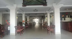 Du Hung 2 Hotel - Image 2