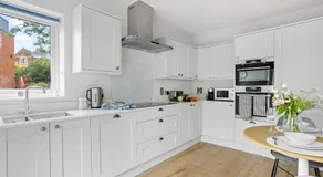 Morford House - Stylish Retreat in the Heart of Exeter - Image 2