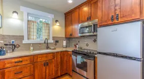Cumberland Bungalow walking distance to downtown - Image 3