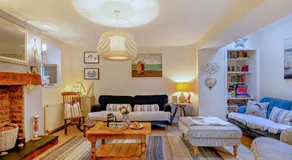 3 Bed in Appledore oc-t28375 - Image 2