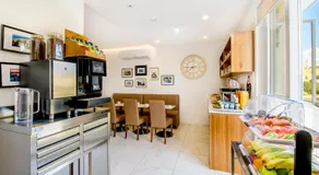 South Wind Guesthouse - Image 3