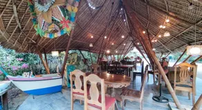 The Clara Beach and Guest House - Image 3