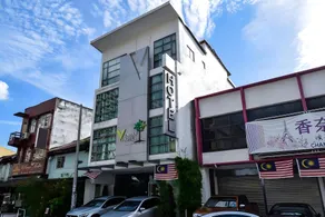 V Garden Hotel - Image 5