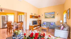 Villa Bella Lucia Luxury 2 - Image 2
