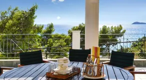 Charming Villa with Sea View in Karistos - Image 3
