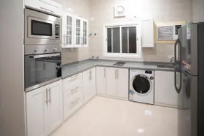 New & Cozy two-bedroom serviced apartment - Image 4