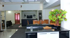 Shamrock Home Stay (5-Bedroom Bungalow) - Image 4