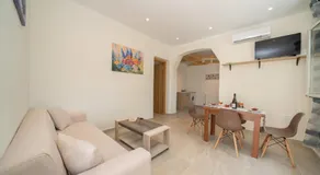 Ira's House - Image 2