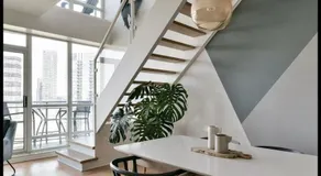 Lakeshore Loft with waterviews 10 mins to BMO field - Image 4
