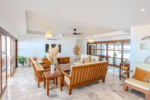 Suntai Villa, Beachfront Suites - Image 2