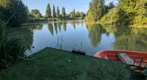 Lola's lake cabin - Image 5