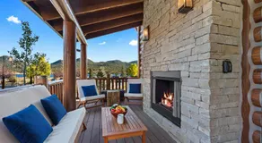 Relax in The Rockies – Located on Lake Estes, Jacuzzi and Indoor/Outdoor Fireplace - Image 4