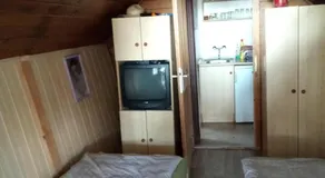 Karos Centrál Apartmanház - Image 2