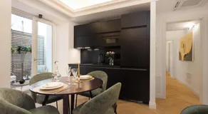 VillaNoa Luxury Stay - Image 4