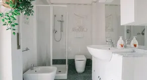 Marilyn Rooms - Image 2