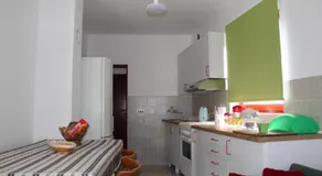 Boulevard Garden House - Free and save parking in the locked yard - Image 3