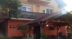 Ország Apartmanház - Image 2
