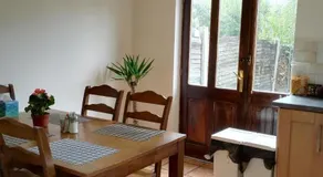 Warm Welcome Rooms - Image 4
