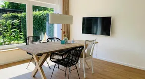 FUNCKyHOME Apartments - Image 3