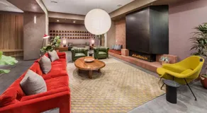 Modern Hollywood Apt with Pool Spa & Great Views - Image 4