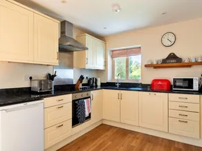 Holiday Home in Andover near New Forest Park - Image 5