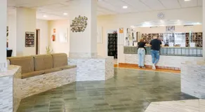 Castle Harbour Holiday Home - Image 5