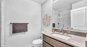Luxe Flat with Heated Pool Sauna Rooftop Deck Gym - Image 2