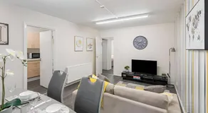 Charming 1-BR Flat in Prime North London Location - Image 4