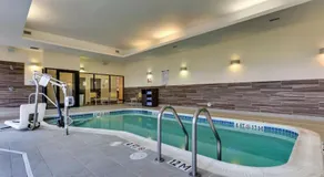 Fairfield Inn & Suites by Marriott Dunn I-95 - Image 5