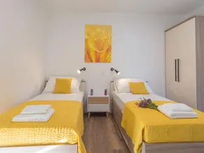 Villa in Turanj with Stunning Sea Views - Image 4
