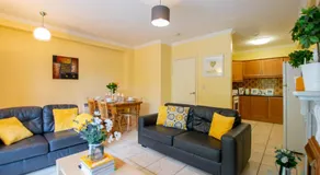 Stylish 4BR Apartment in the Heart of Limerick - Image 2