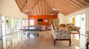 Czar's Romantic Retreat-2 Bedroom Home and Pool - Image 4