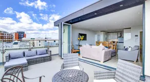 leigh Penthouse Apartment - Image 3