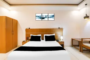 Super Townhouse Viraj Khand Formerly Veridian Inn - Image 2
