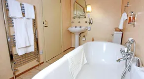 Ardlui Hotel - Image 2