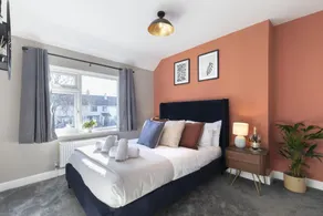 4-Bed Home with Hot Tub near Gloucester City - Image 2