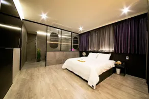 Epoche Hotel - Image 4