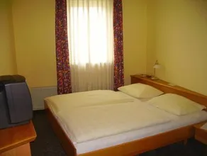 Rauchkuchl CenterCourt Hotel - Image 2