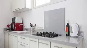 Alona's Apartments - Image 3