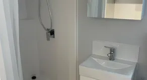Self contained guest house - Image 2