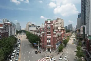 Atour Hotel Shenyang Zhongshan Plaza - Image 4