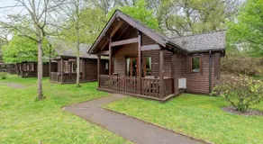Tilford Woods Lodge Retreat - Image 4
