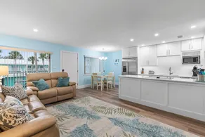 Coronado Arms Condominiums B-18 - Image 4