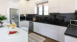 Galanidis Luxury Apartments - Image 4