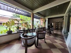 Ndalem Katong Guest House Ponorogo - Image 3