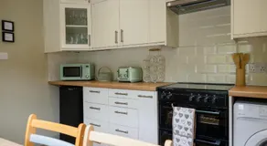 Acorn Apartment - Image 4