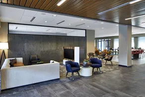 Courtyard by Marriott Minneapolis West - Image 2