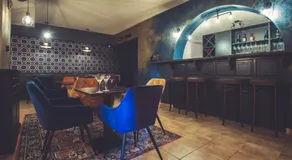 Hotel Cabernet - Image 5