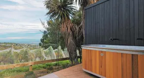 Tussock Hill Vineyard Retreats - Image 3
